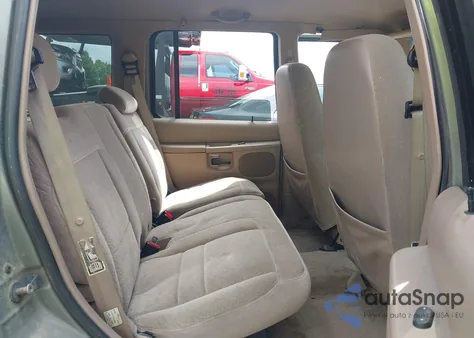 2000 Mercury Mountaineer z USA, uszkodzony, nr VIN 4M2ZU76E1YUJ15339